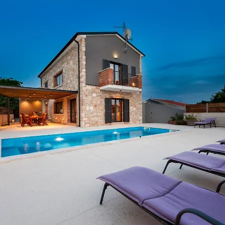 Villa Baraka With Private Pool Near Rovinj - Wiibuk Kanfanar